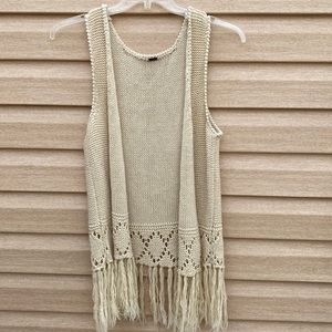 Cream knit fashion vest with tassels, size small
